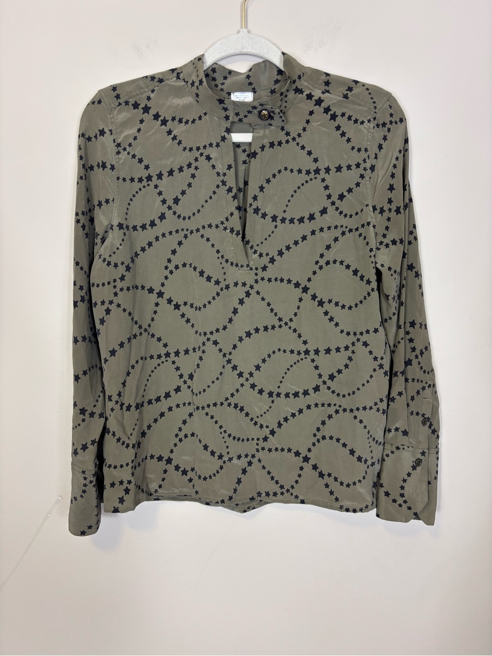 Equipment Olive Star-Print Long Sleeve Silk Slit Front Blouse Top Small